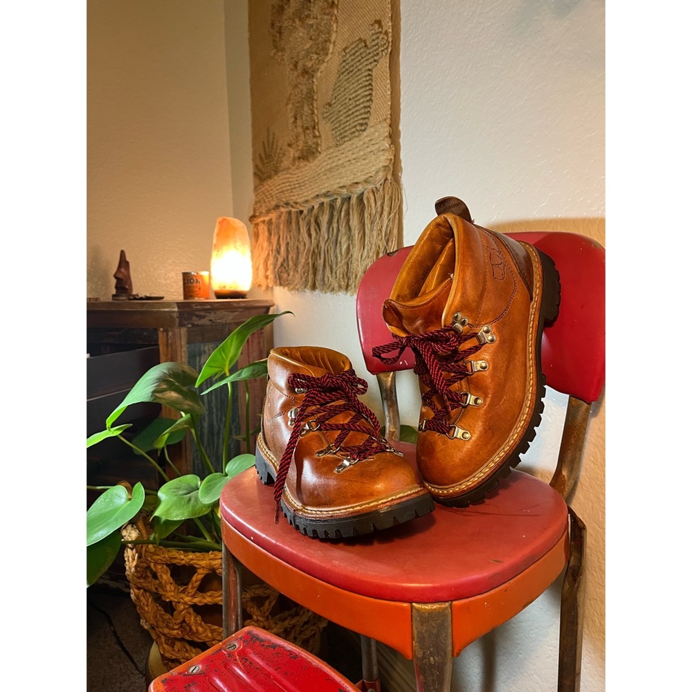 Vintage Leather Vibram Hiking Boots